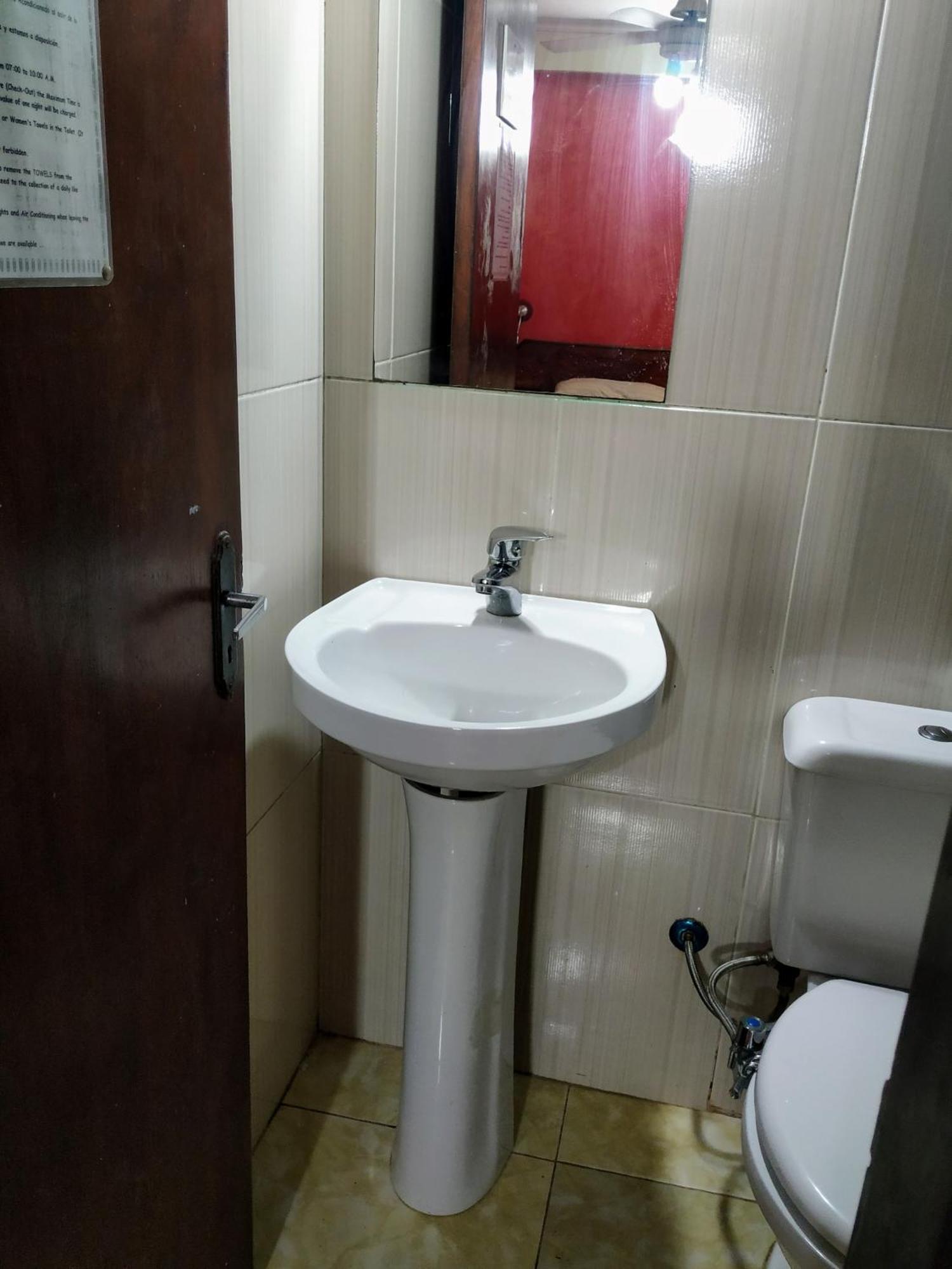 Hostel & Posada Noelia Puerto Iguazú Extérieur photo